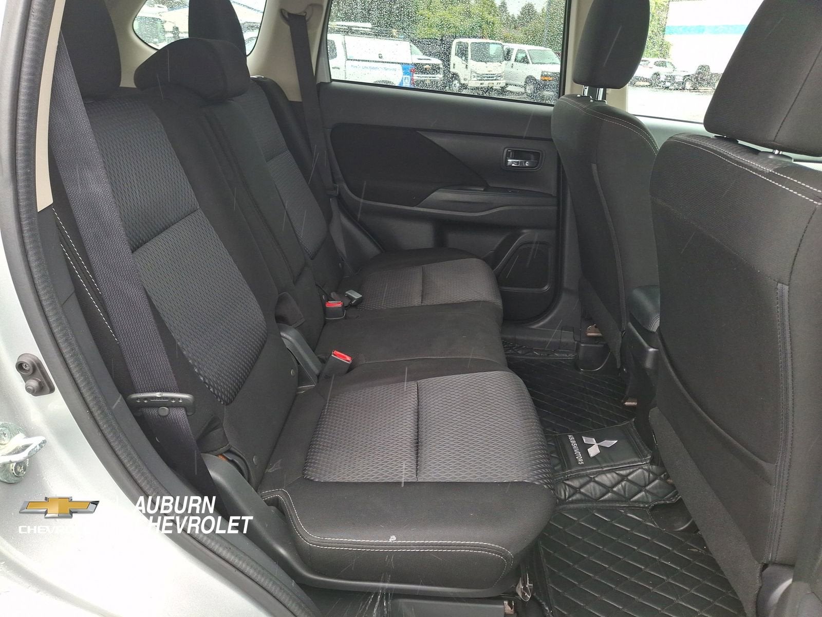 2018 Mitsubishi Outlander ES