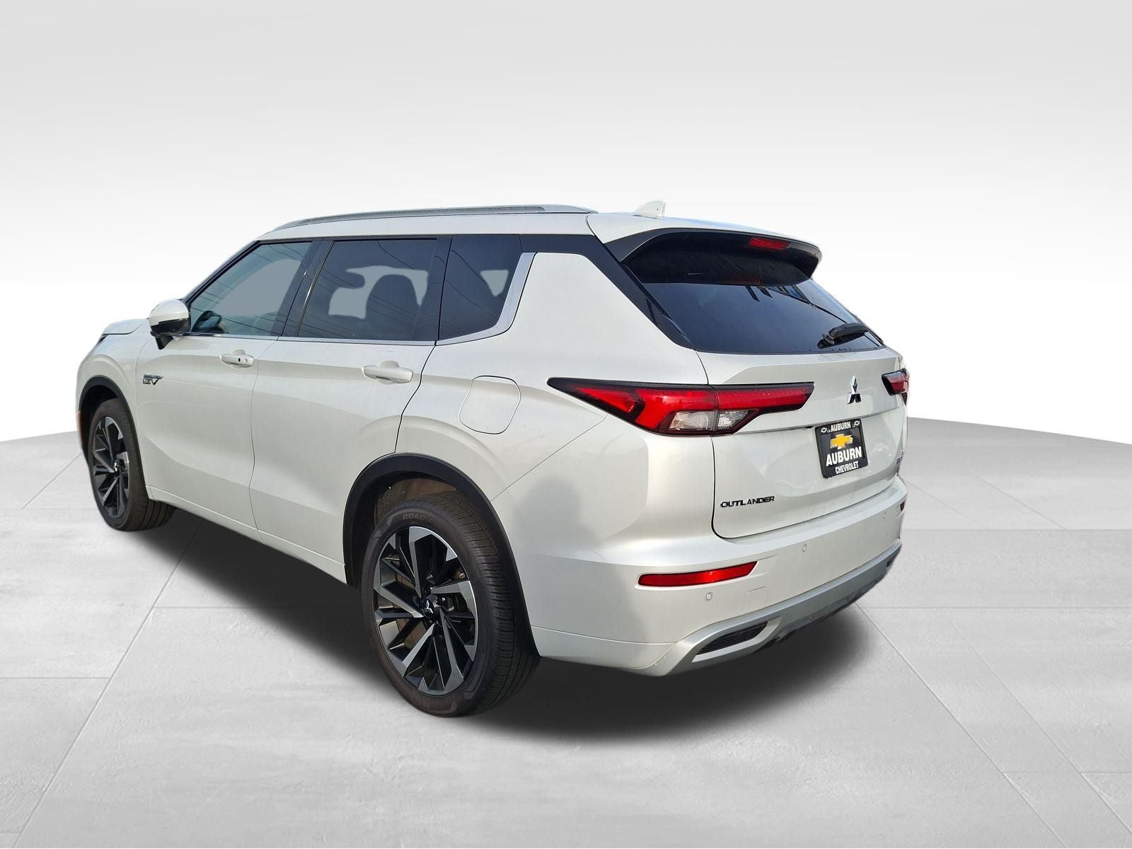 2023 Mitsubishi Outlander PHEV SEL
