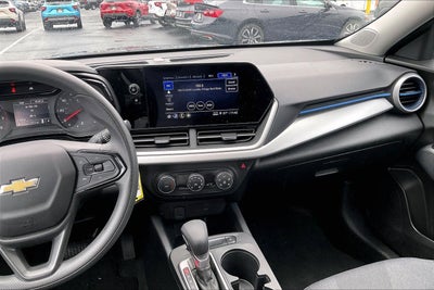 2025 Chevrolet Trax LS