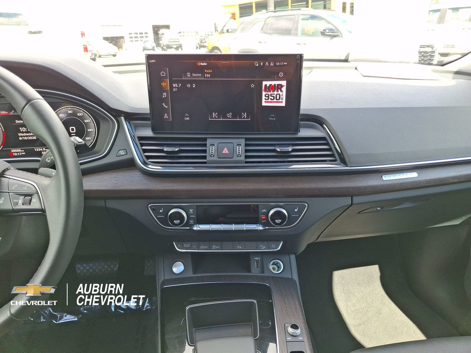 2024 Audi Q5 45 S line Premium quattro