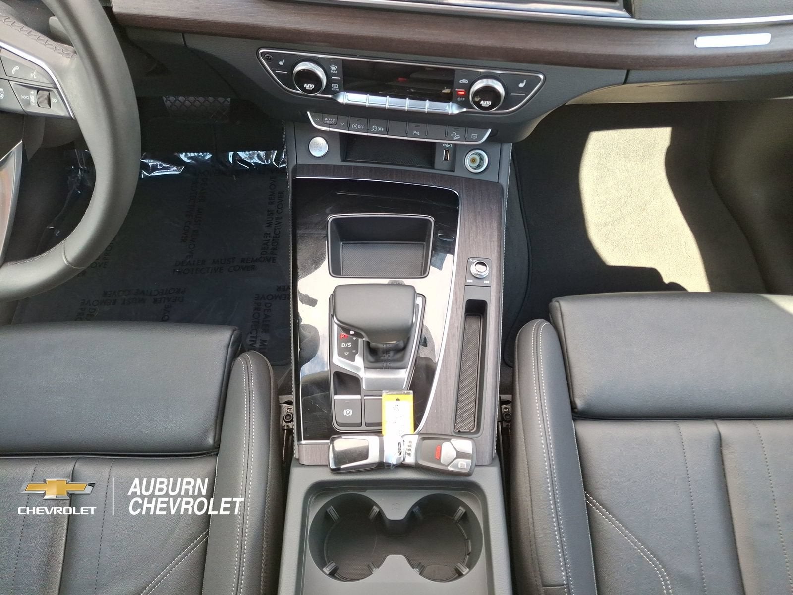 2024 Audi Q5 45 S line Premium quattro