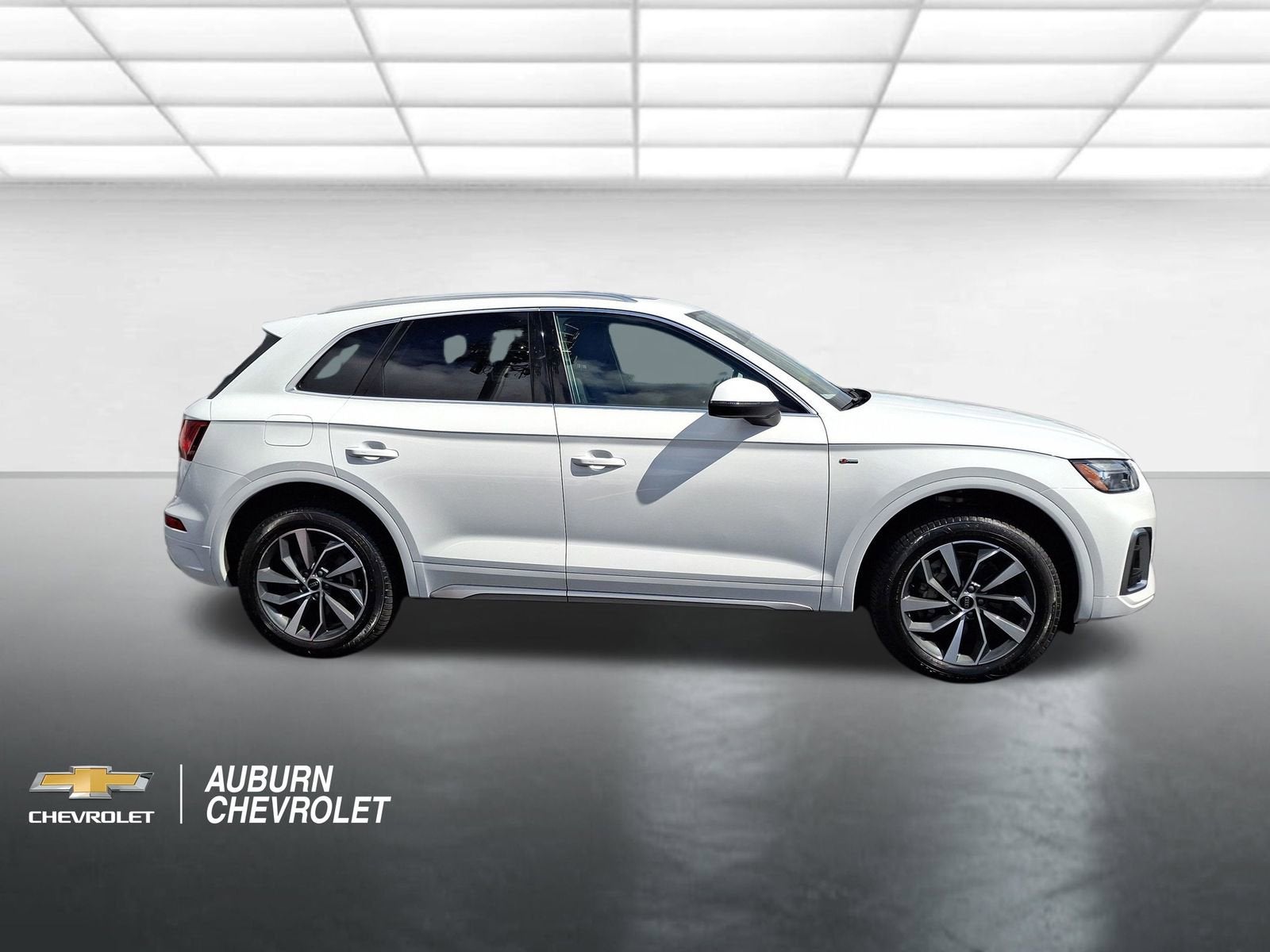 2024 Audi Q5 45 S line Premium quattro