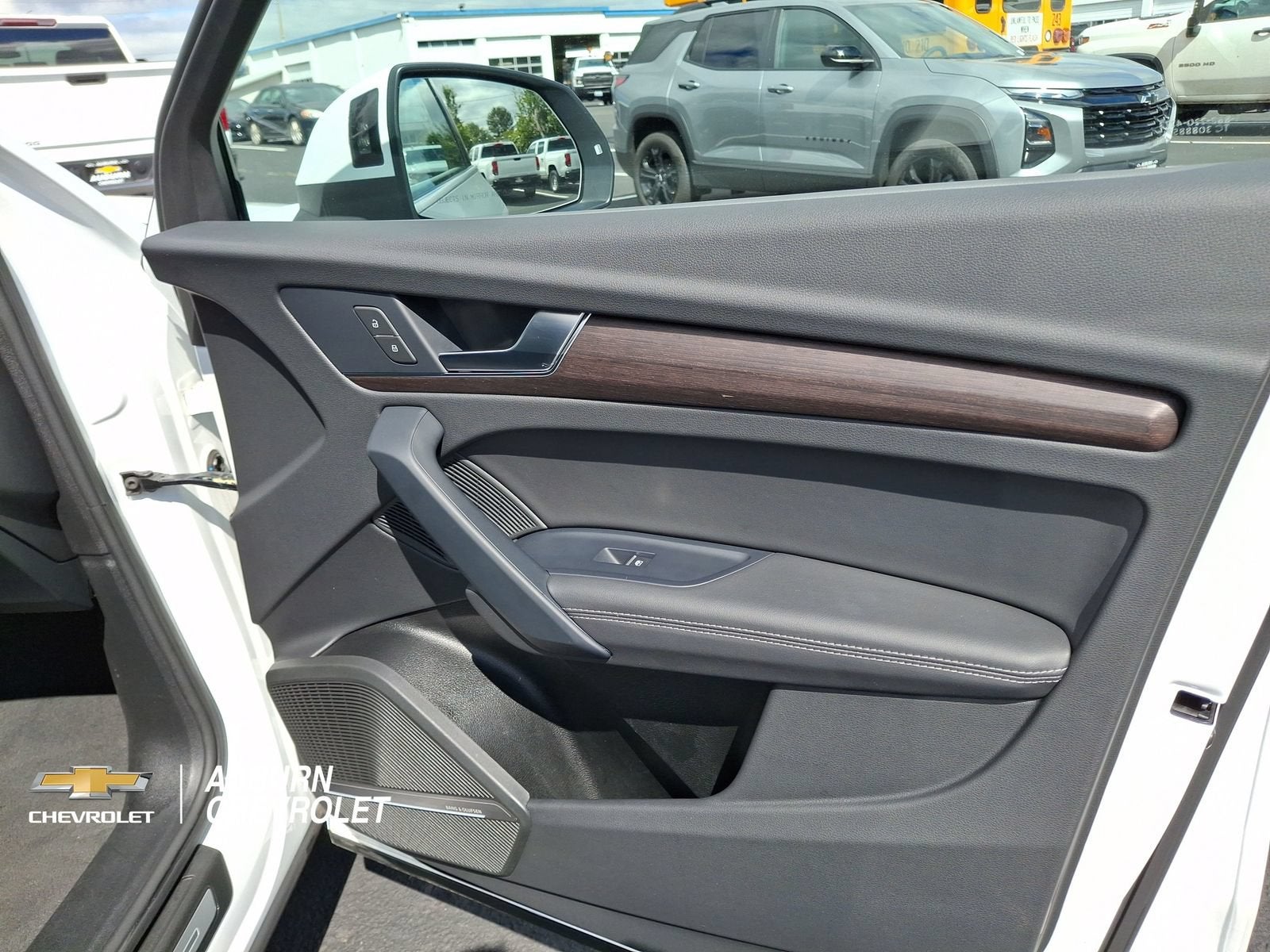 2024 Audi Q5 45 S line Premium quattro