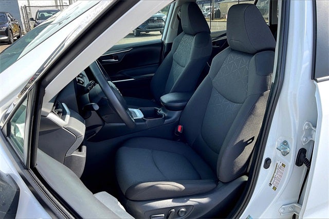 2024 Toyota RAV4 XLE AWD