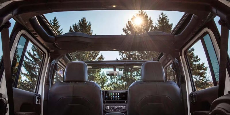 2026 Jeep Wrangler interior technology features