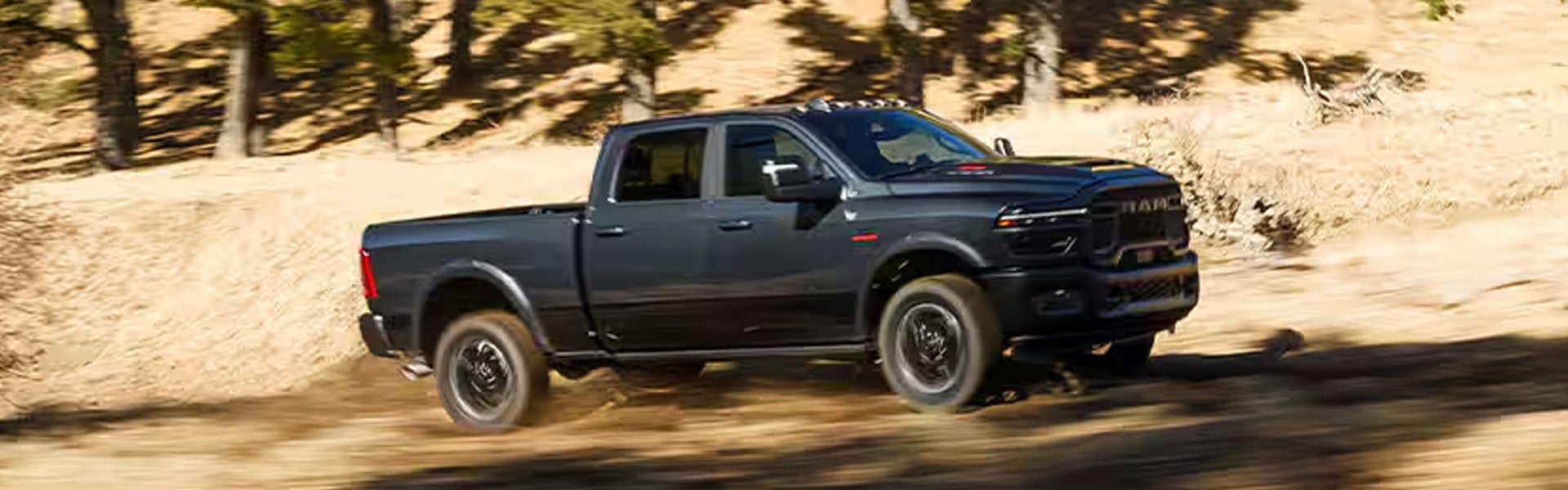 2026 RAM 2500 vs 2026 GMC Sierra 2500HD heavy-duty truck comparison